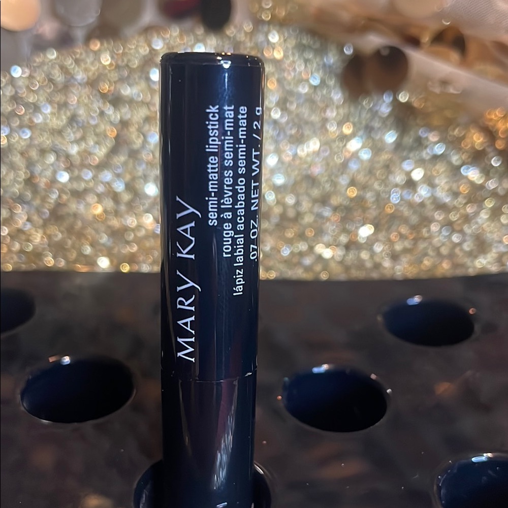 🌮 Mary Kay Semi-Matte Lipstick